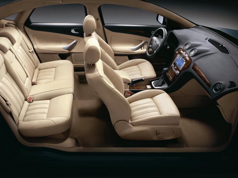  Ford Mondeo Sedan 2010 года  (CN) (фото 6 из 9)